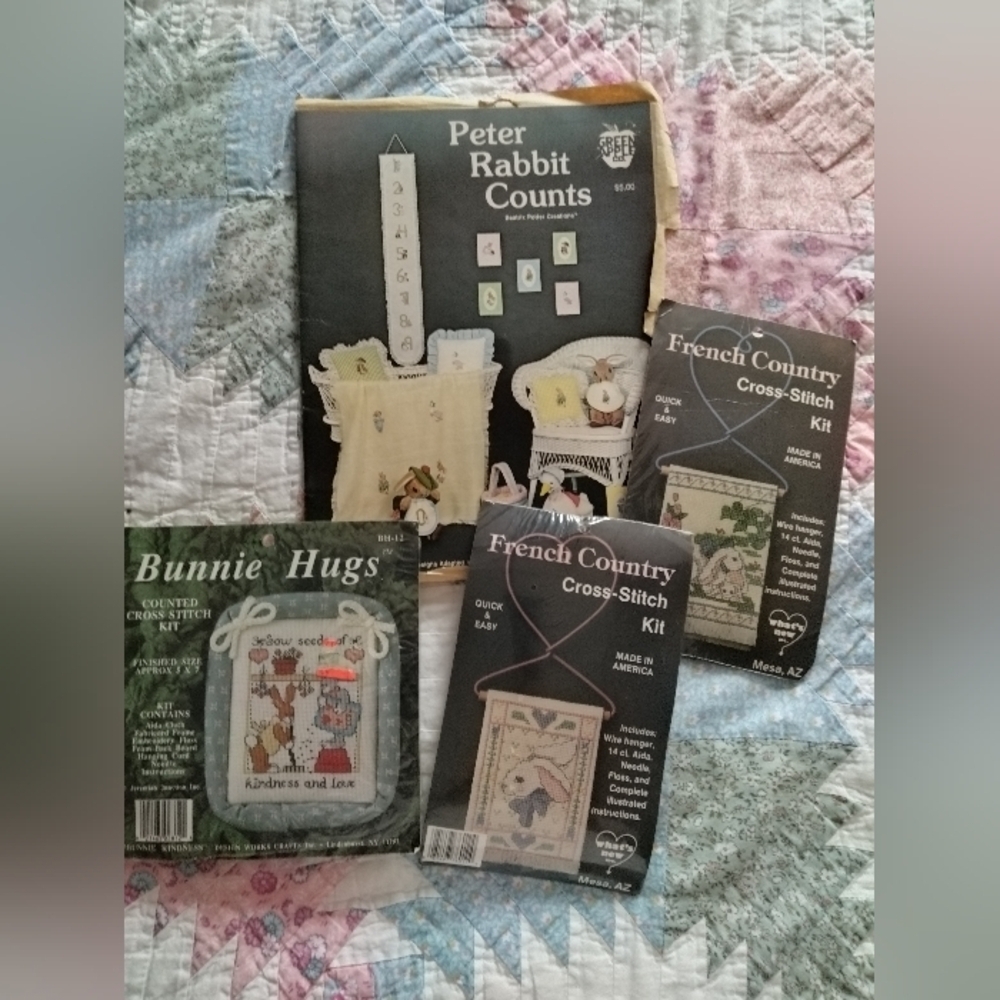 Vintage Peter Rabbit Lot - Picture 2 of 4